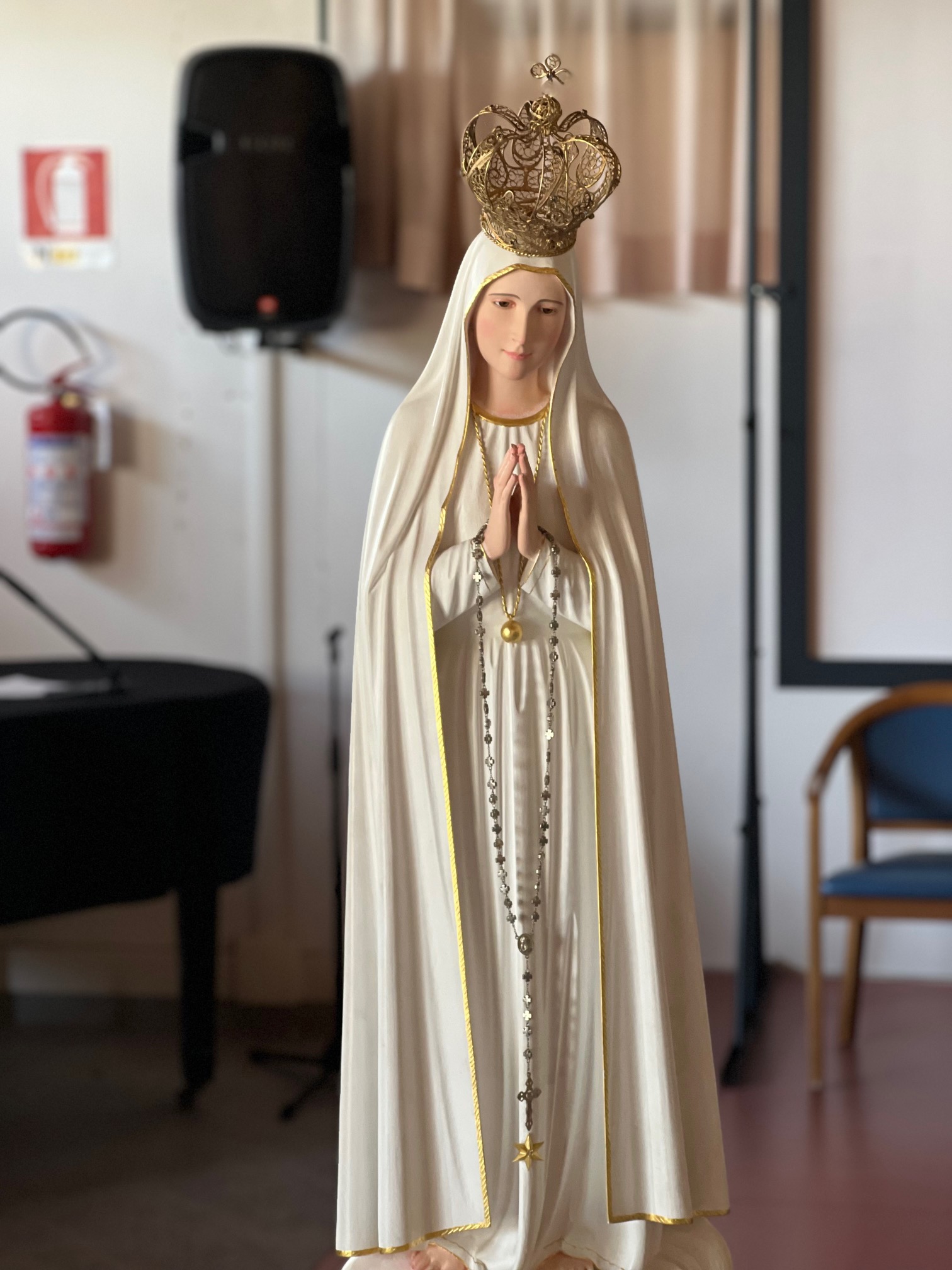 La statua della Madonna di Fatima