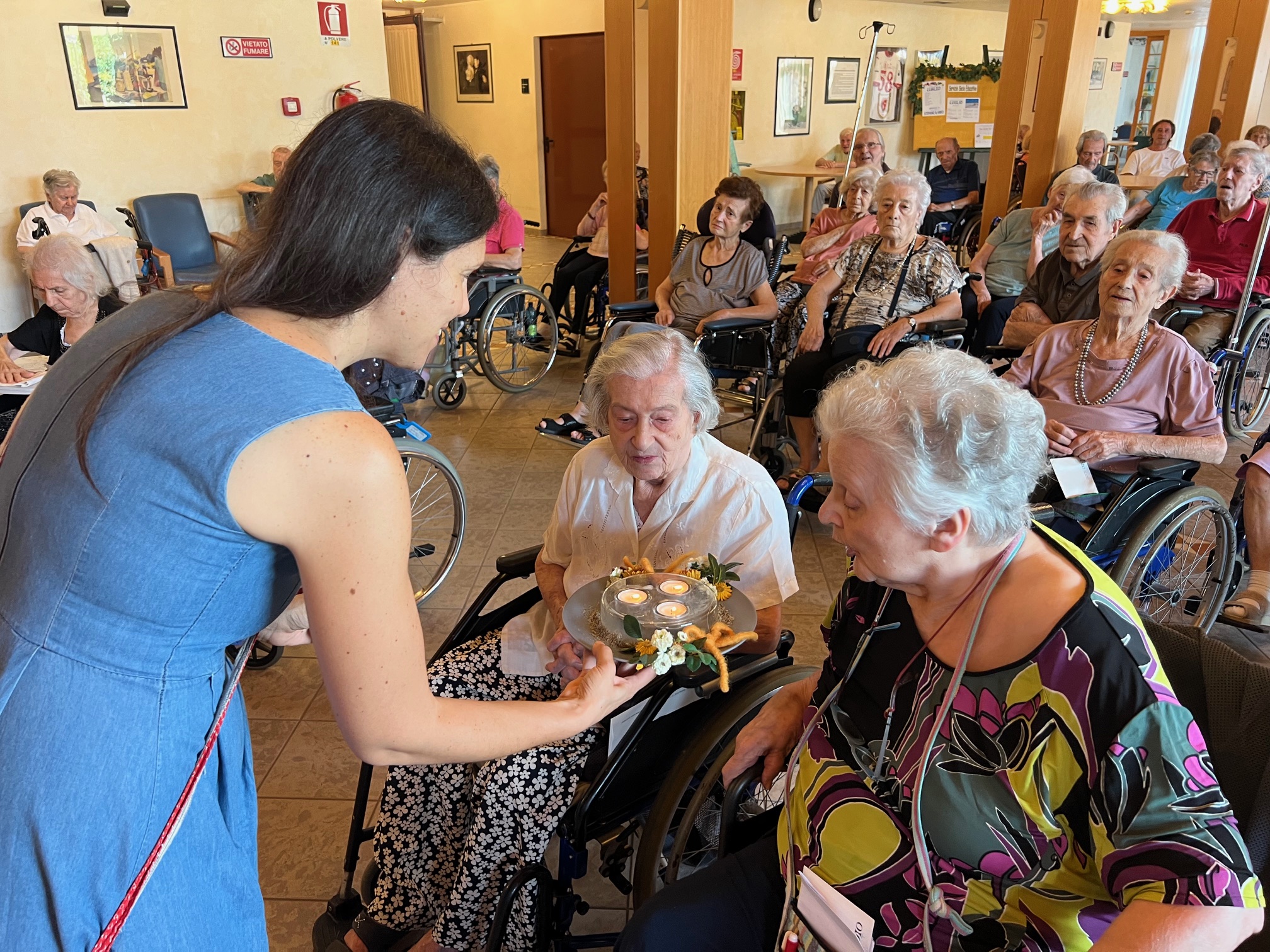 Due ospiti della Residenza Pio XII spengono le candeline nella festa dei compleanni di luglio