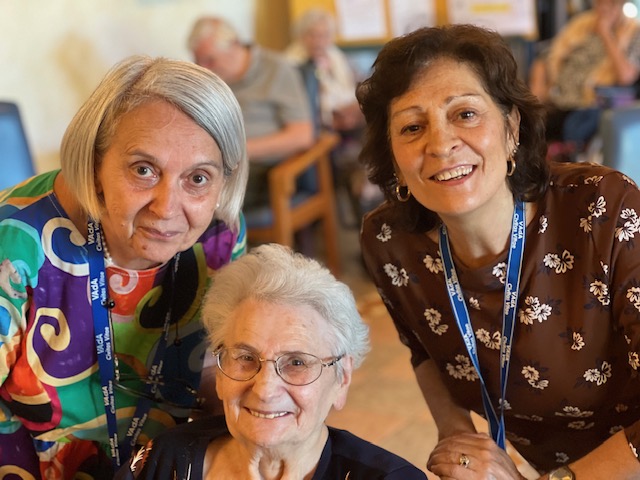 La festeggiata Silvana con le volontarie V.A.d.A. Lorenza e Lori