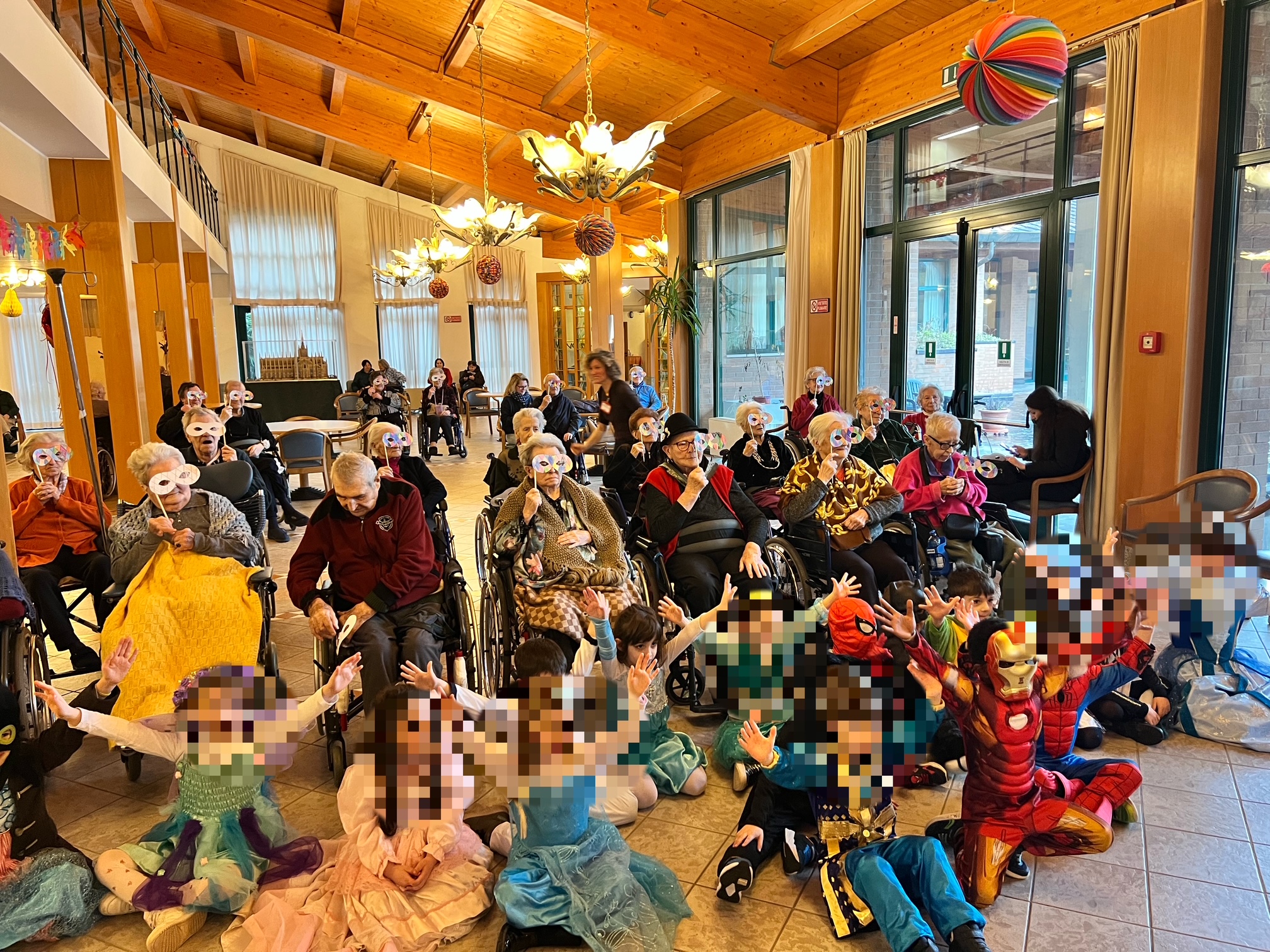 Festa di carnevale presso la Residenza Pio XII .